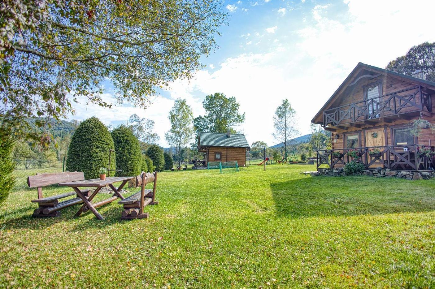 Domki Pod Lipa. Liszna Esterno foto