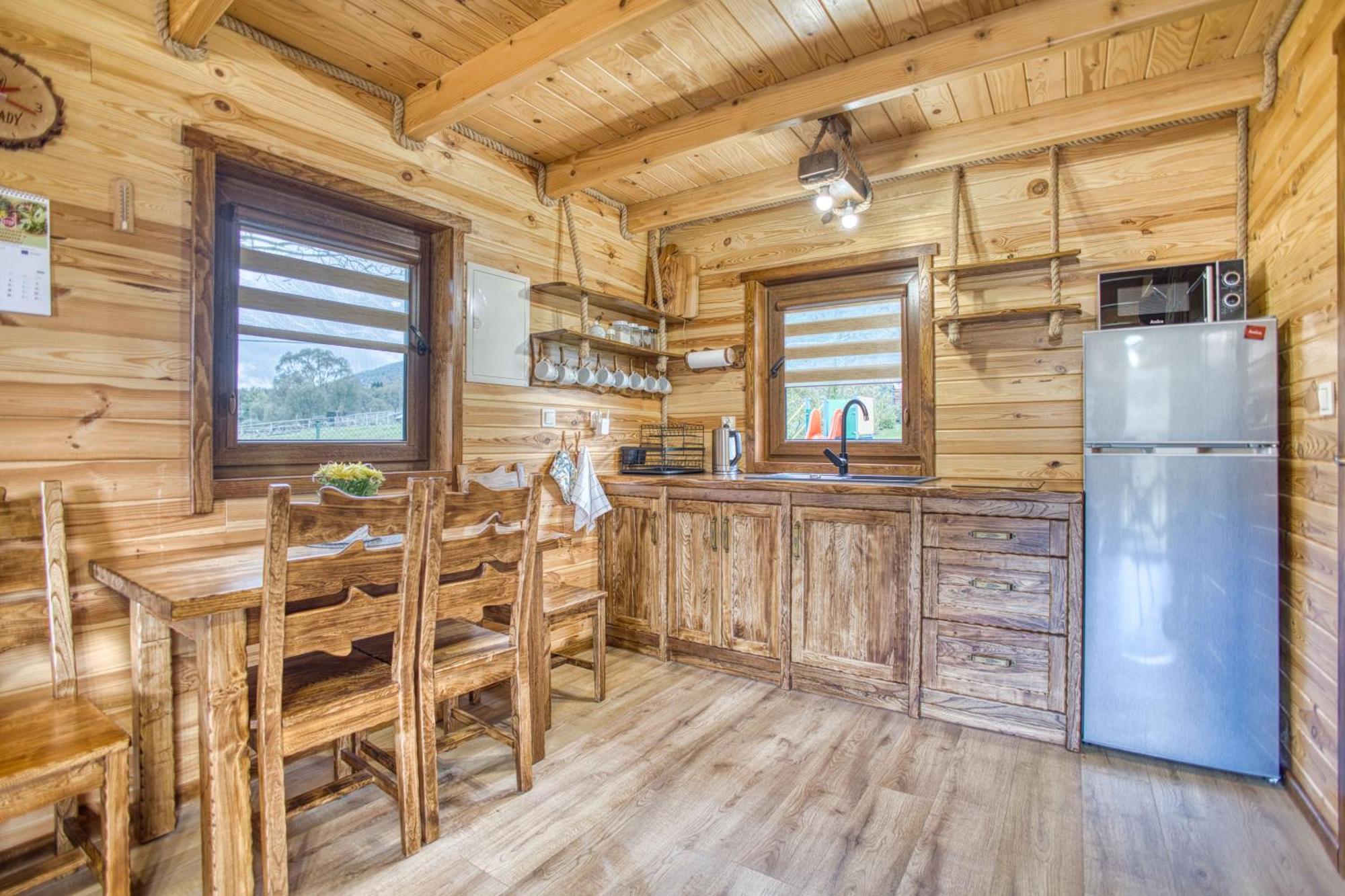 Domki Pod Lipa. Liszna Esterno foto
